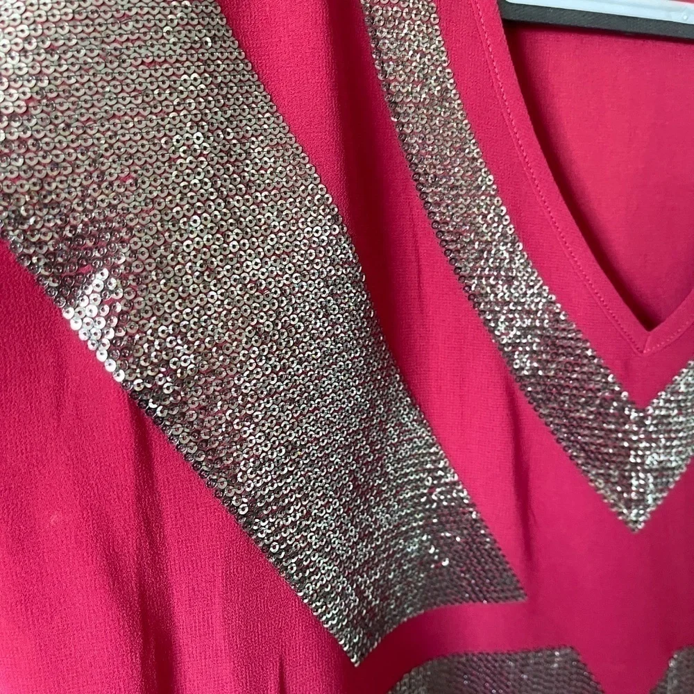 BLACK by Saks Fifth Avenue Burgundy Sequin Chevron Top Size M Y2K Glam - Picture 7 of 9